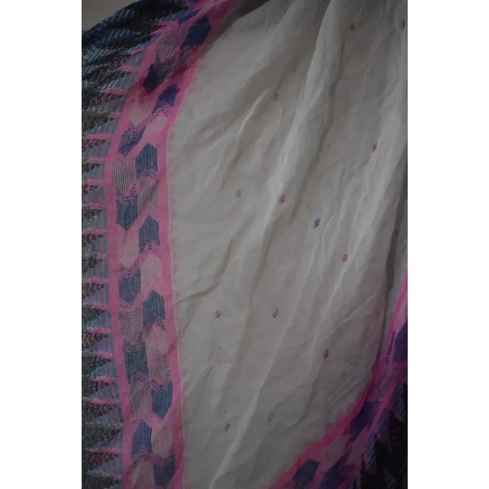 American Eagle Outfitters White/Pink Tassel Scard